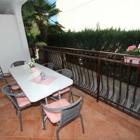 Apartment Lory Rovinj Exterior photo
