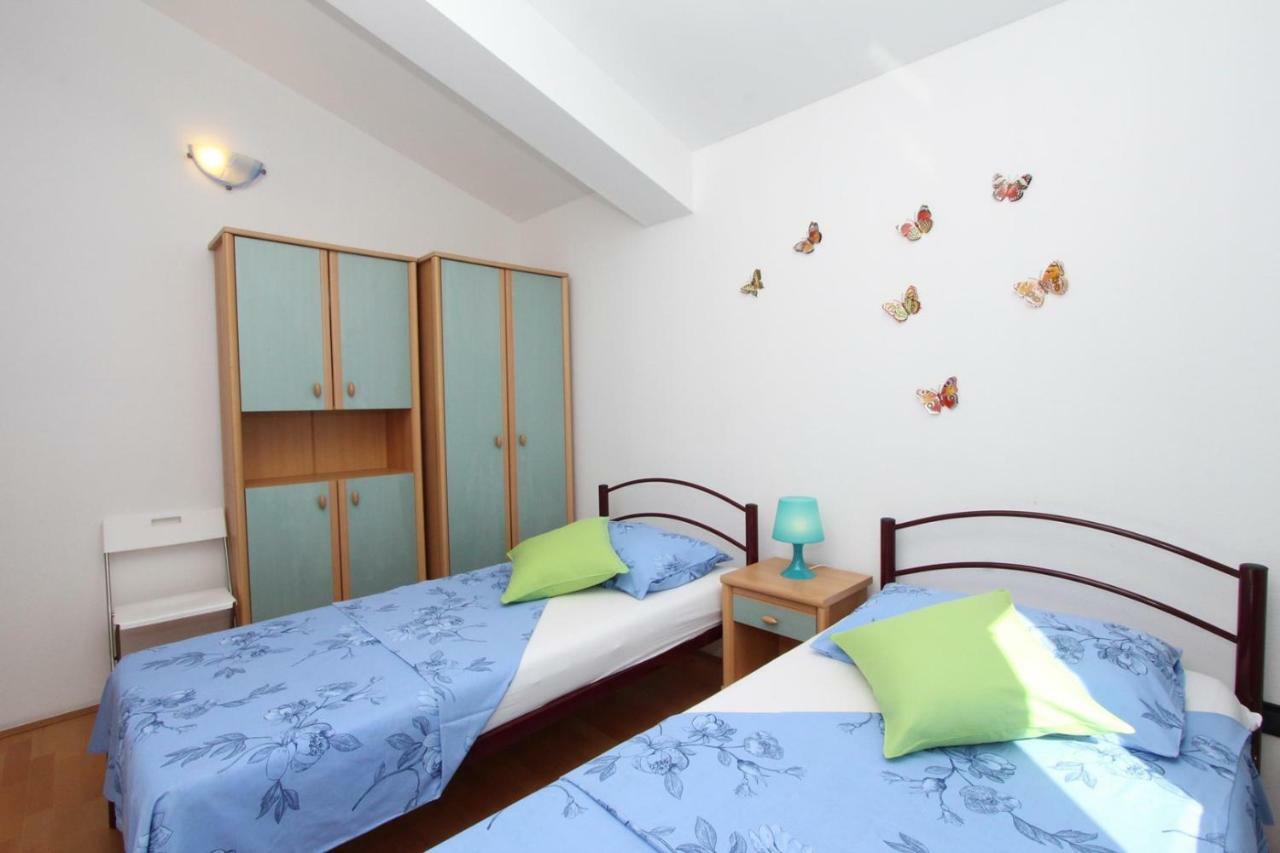 Lory Apartment *